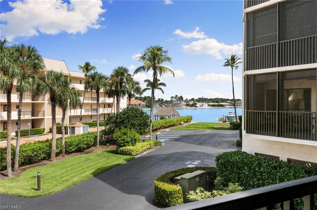 961 Collier Ct 107, Marco Island, FL 34145-37