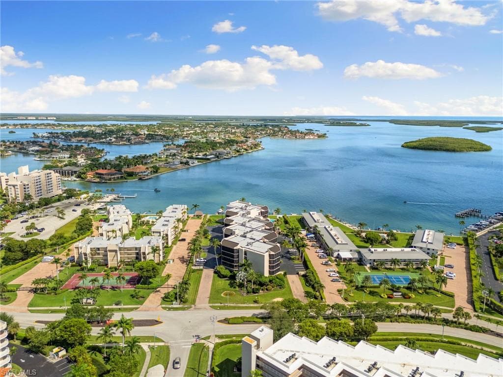 961 Collier Ct 107, Marco Island, FL 34145-41
