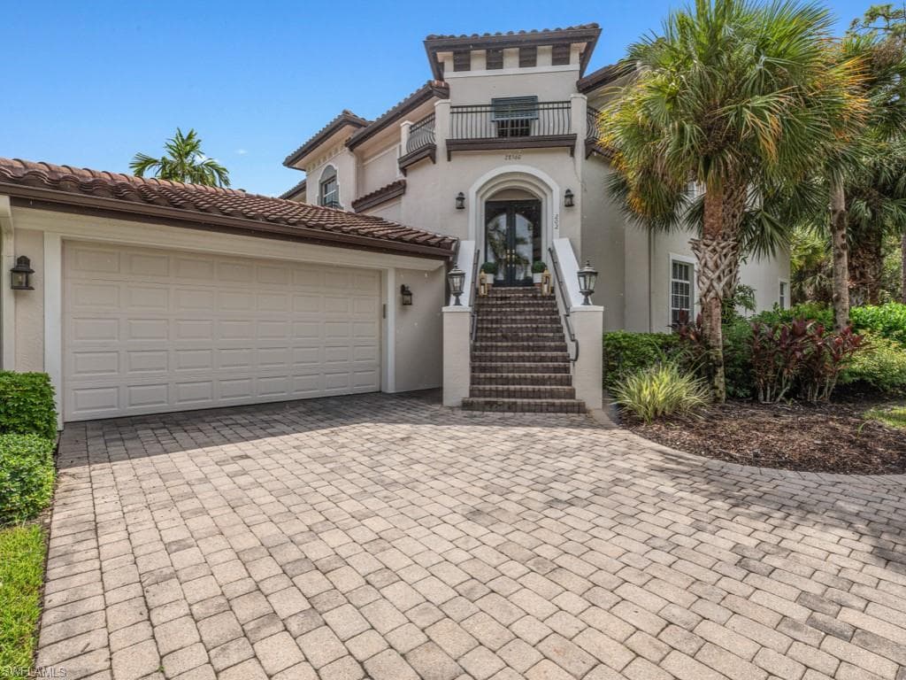 28560 Calabria Ct 202, Naples, FL 34110-1