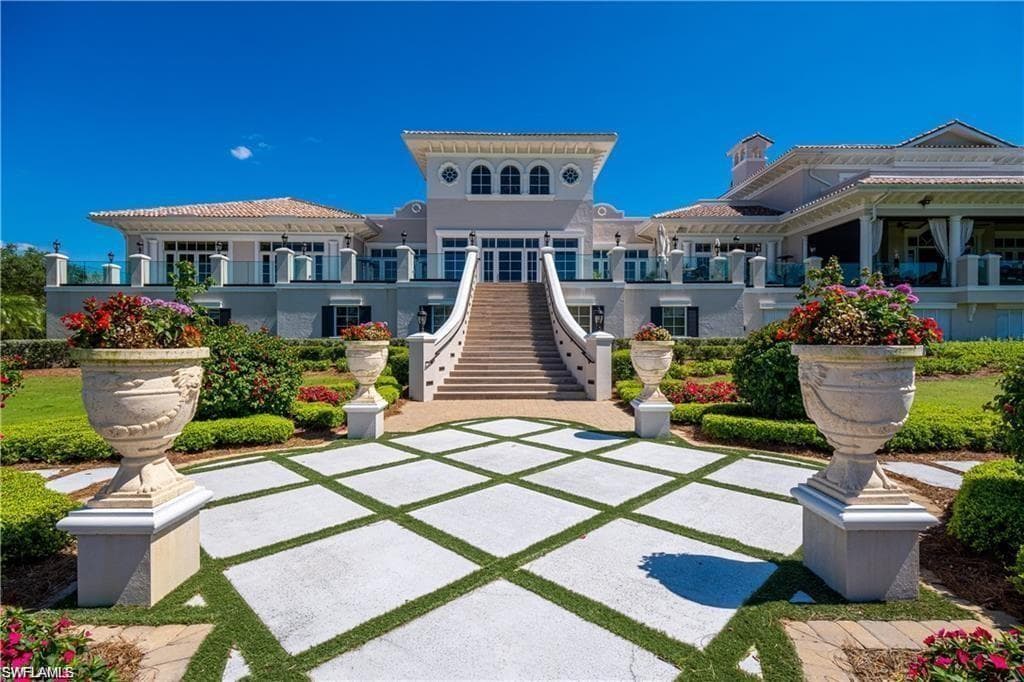 28560 Calabria Ct 202, Naples, FL 34110-28