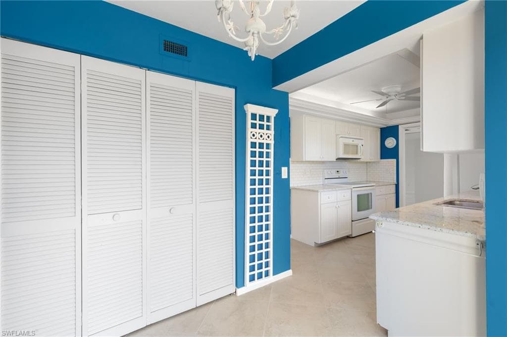 931 Collier Ct A303, Marco Island, FL 34145-14