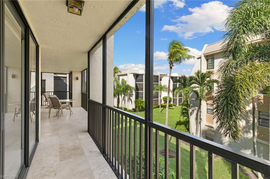 931 Collier Ct A303, Marco Island, FL 34145-32