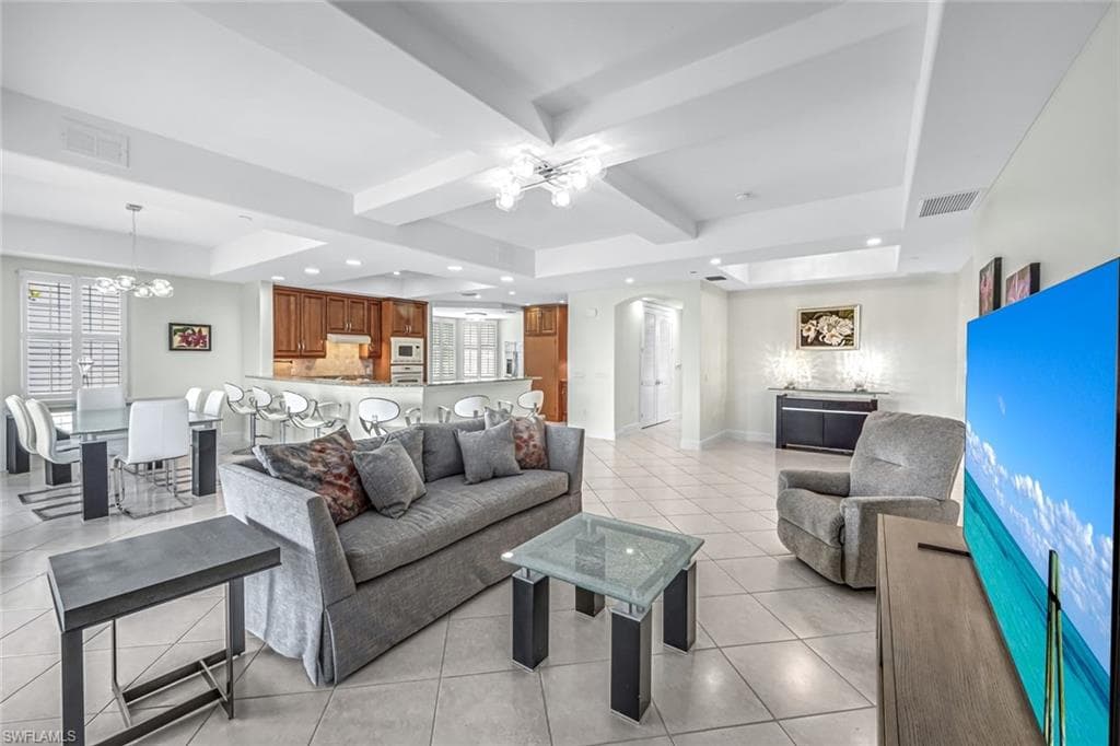 510 Avellino Isles Cir 2-202, Naples, FL 34119-7