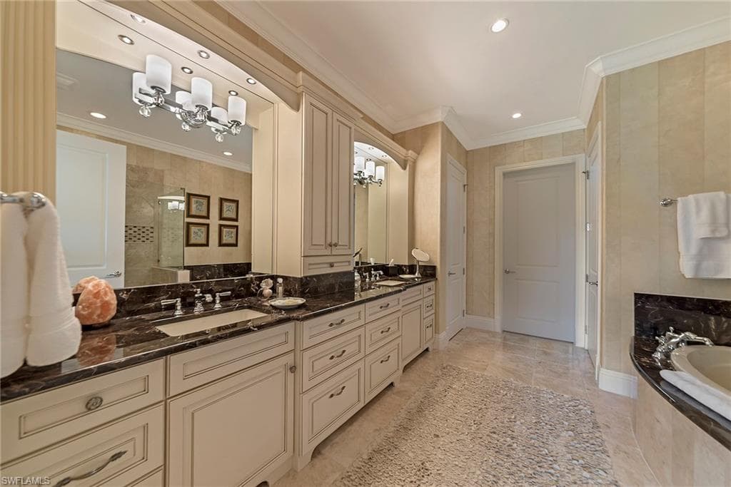 12014 Covent Garden Ct 202, Naples, FL 34120-26