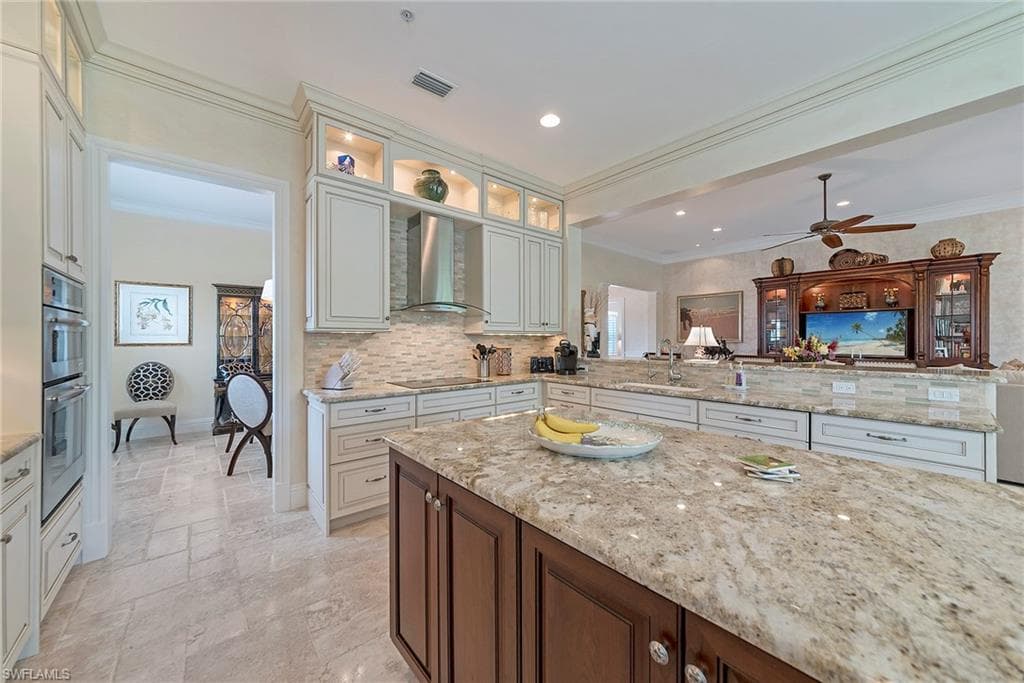 12014 Covent Garden Ct 202, Naples, FL 34120-4