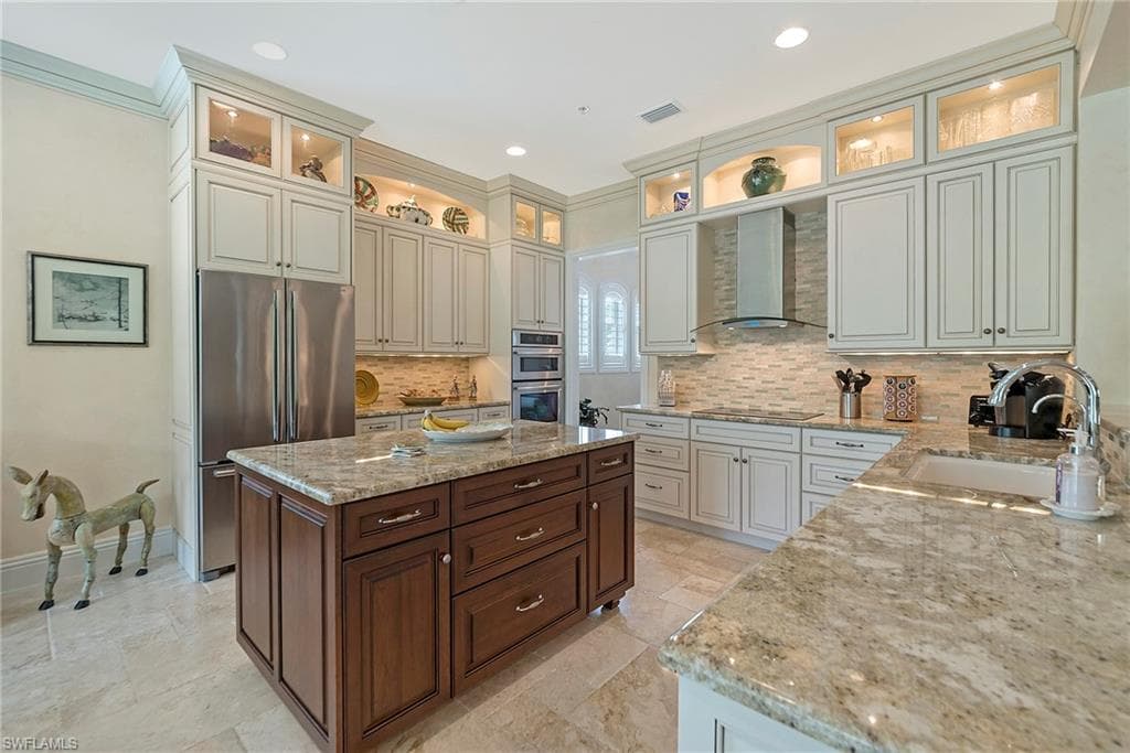 12014 Covent Garden Ct 202, Naples, FL 34120-6