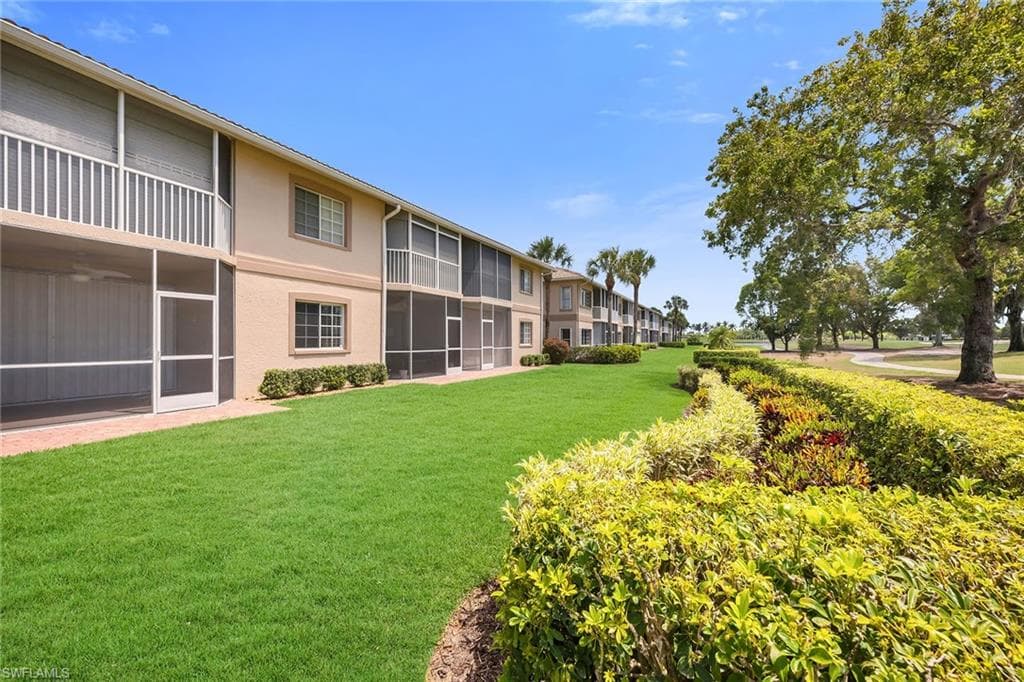 9087 Michael Cir 9, Naples, FL 34113-35