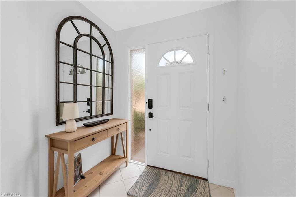 9087 Michael Cir 9, Naples, FL 34113-6