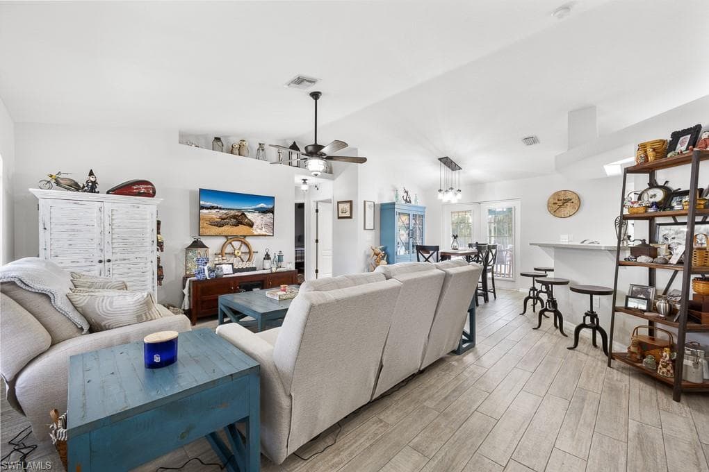 1804 38th Ter, Cape Coral, FL 33914-16