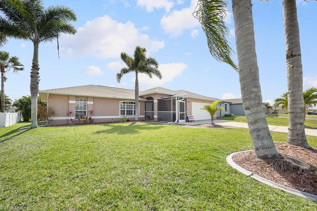 1804 38th Ter, Cape Coral, FL 33914-1
