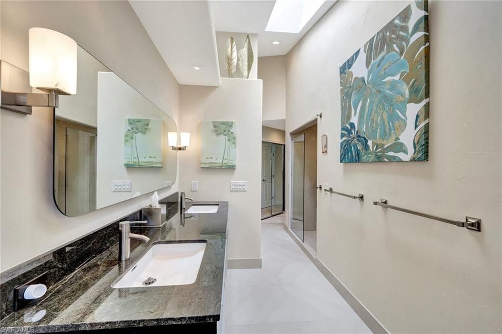 27105 Oakwood Lake Dr, Bonita Springs, FL 34134-21