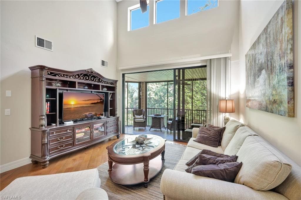 27105 Oakwood Lake Dr, Bonita Springs, FL 34134-2