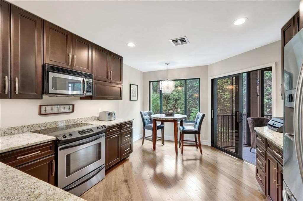 27105 Oakwood Lake Dr, Bonita Springs, FL 34134-5