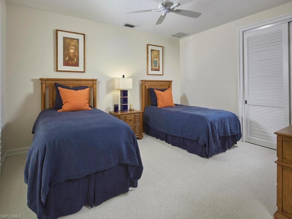 1267 Grand Isle Ct, Naples, FL 34108-9
