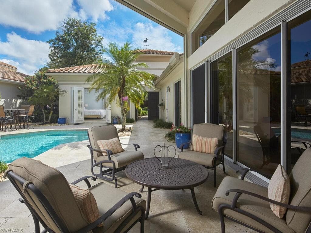 1267 Grand Isle Ct, Naples, FL 34108-18