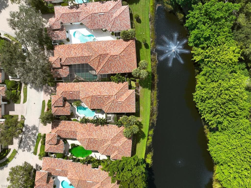 1267 Grand Isle Ct, Naples, FL 34108-22