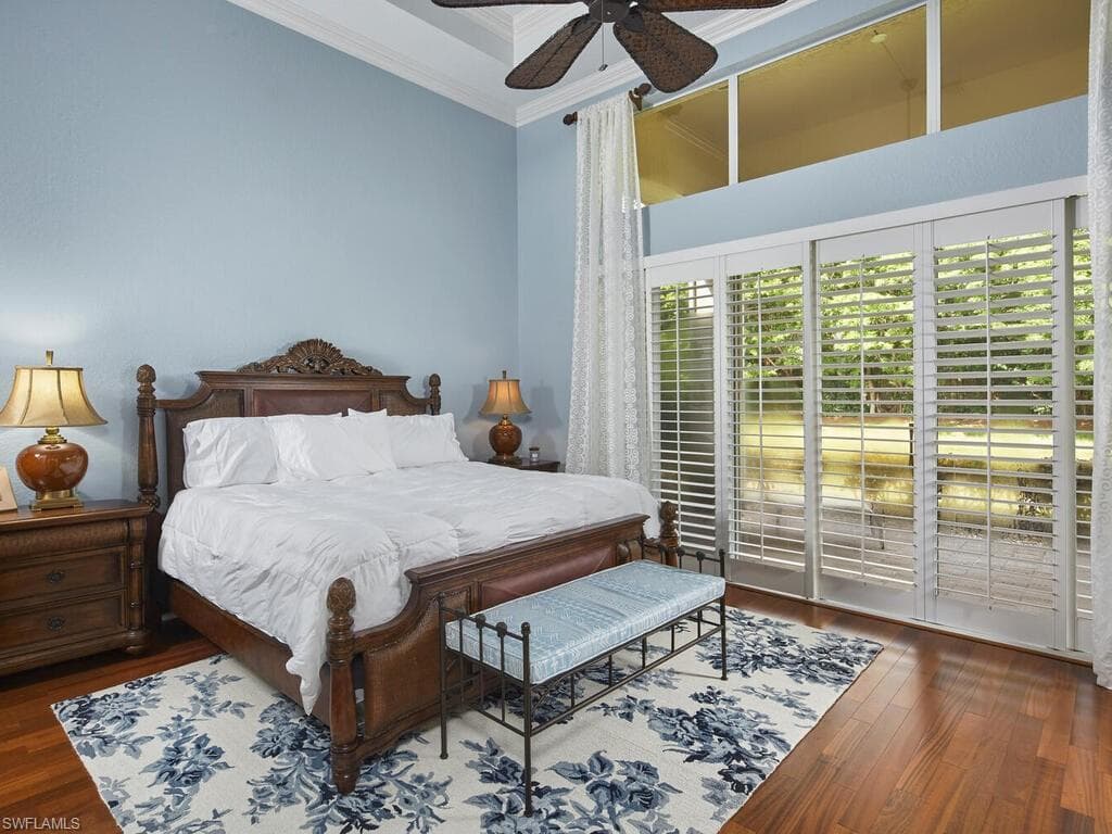 1267 Grand Isle Ct, Naples, FL 34108-7