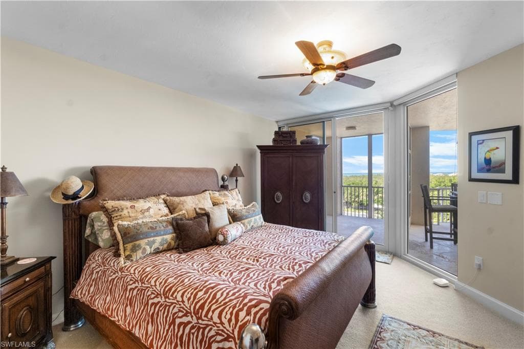 7117 Pelican Bay Blvd 402, Naples, FL 34108-7