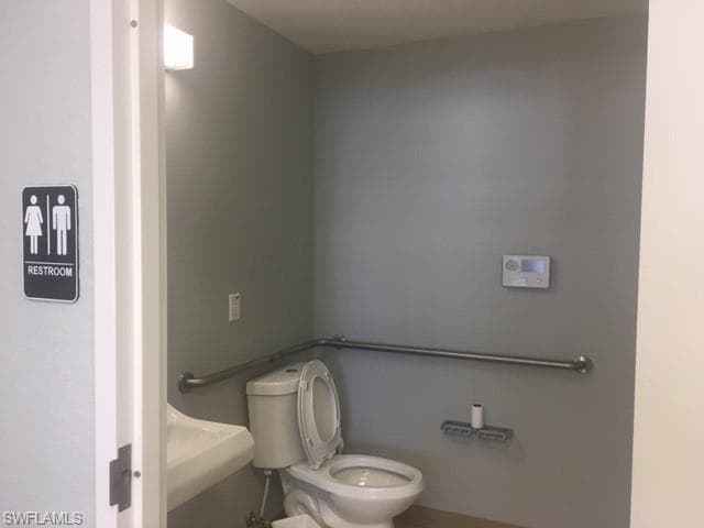 3425 Radio Rd 215, Naples, FL 34104-5