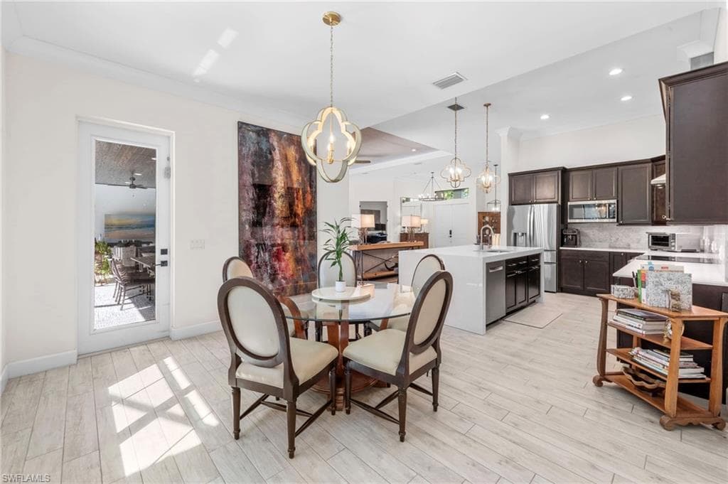 5234 Cherry Wood Dr, Naples, FL 34119-16