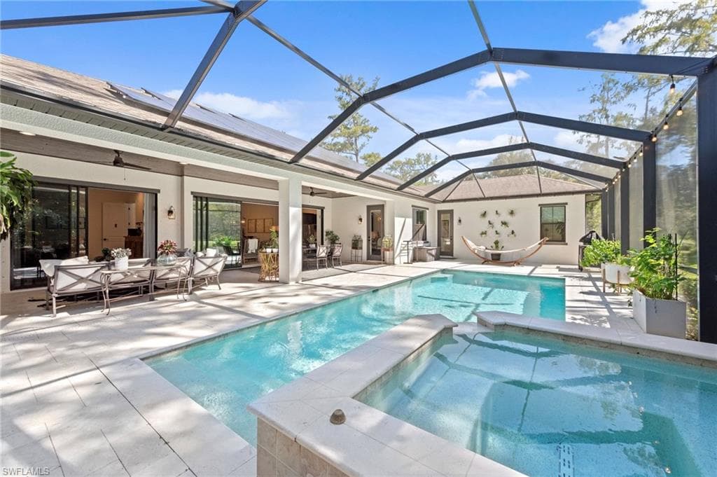 5234 Cherry Wood Dr, Naples, FL 34119-33
