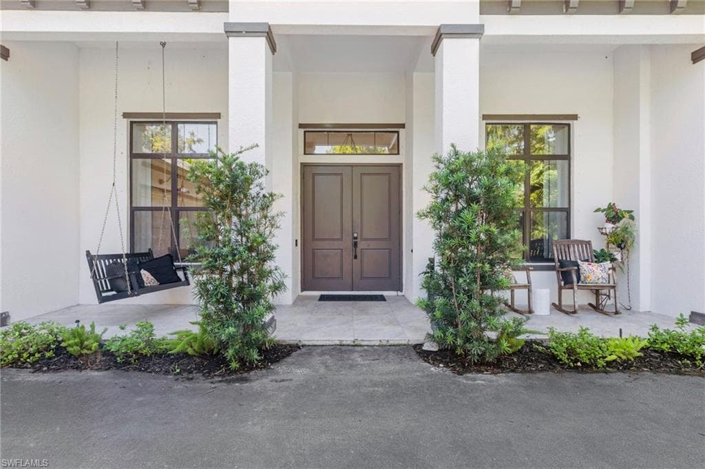 5234 Cherry Wood Dr, Naples, FL 34119-43