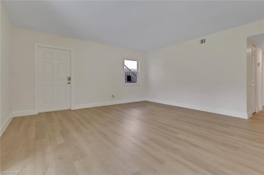 1155 Sandpiper St E3, Naples, FL 34102-12