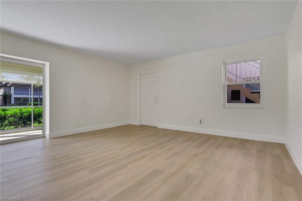 1155 Sandpiper St E3, Naples, FL 34102-13