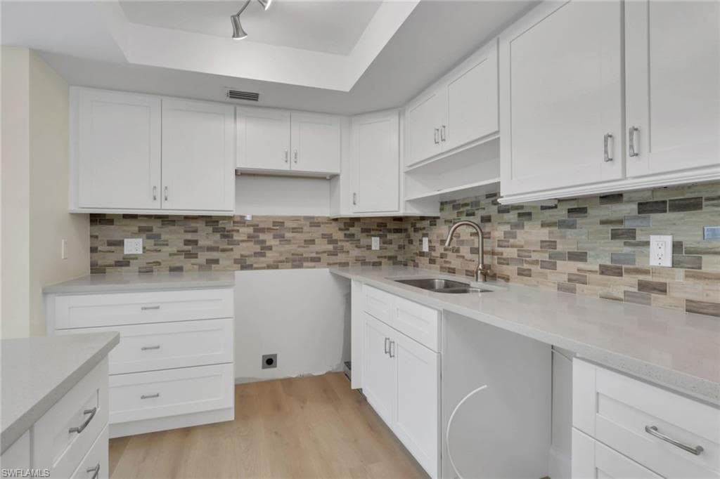 1155 Sandpiper St E3, Naples, FL 34102-20