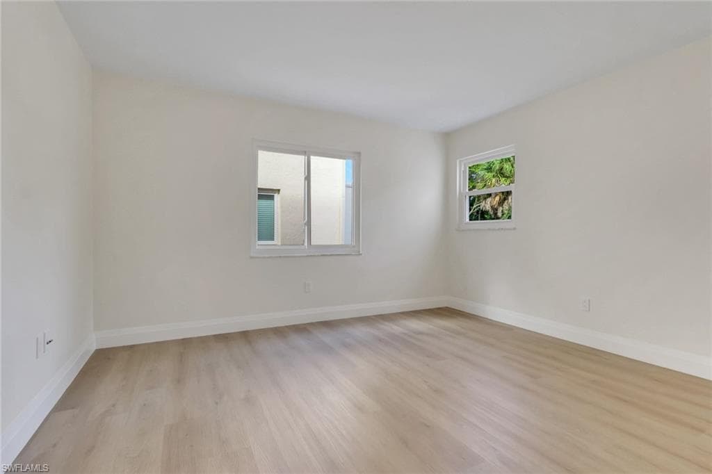 1155 Sandpiper St E3, Naples, FL 34102-23