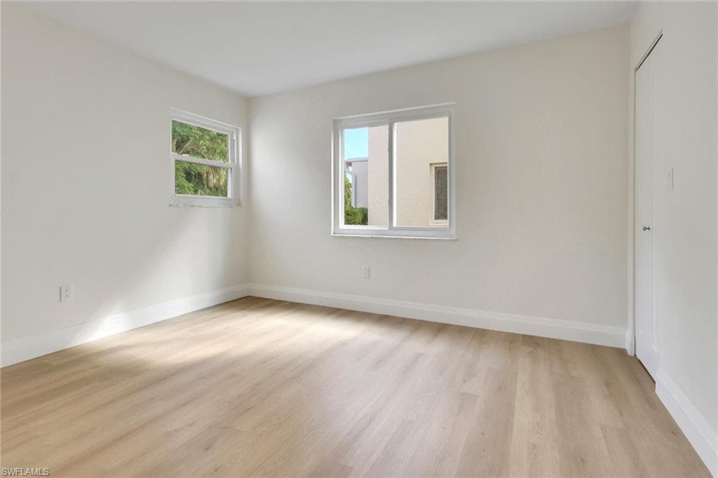 1155 Sandpiper St E3, Naples, FL 34102-26