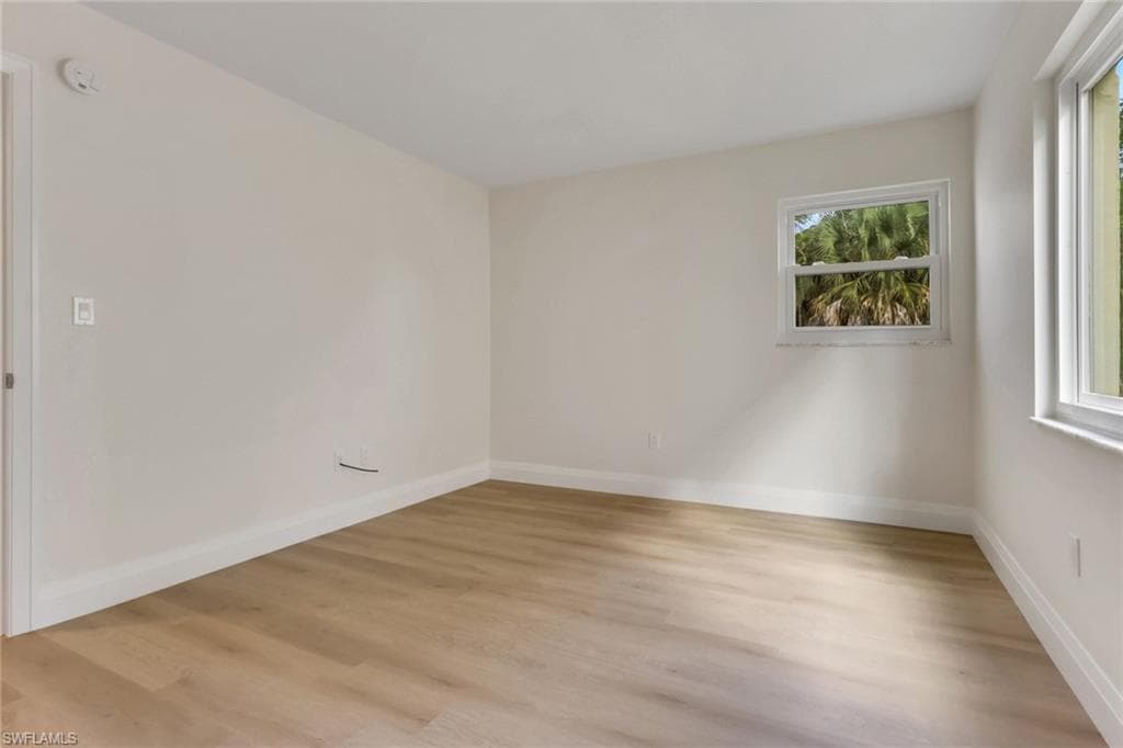 1155 Sandpiper St E3, Naples, FL 34102-27