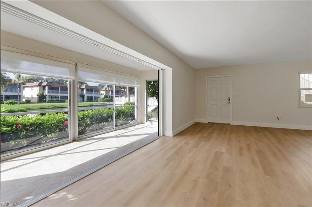 1155 Sandpiper St E3, Naples, FL 34102-30