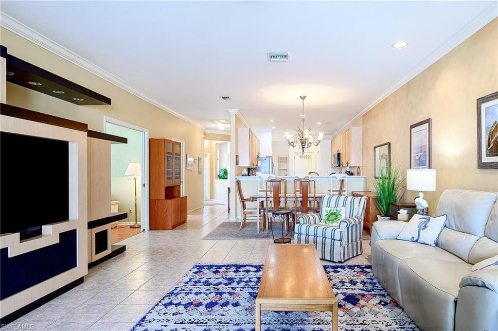 1992 Crestview Way A95, Naples, FL 34119-11
