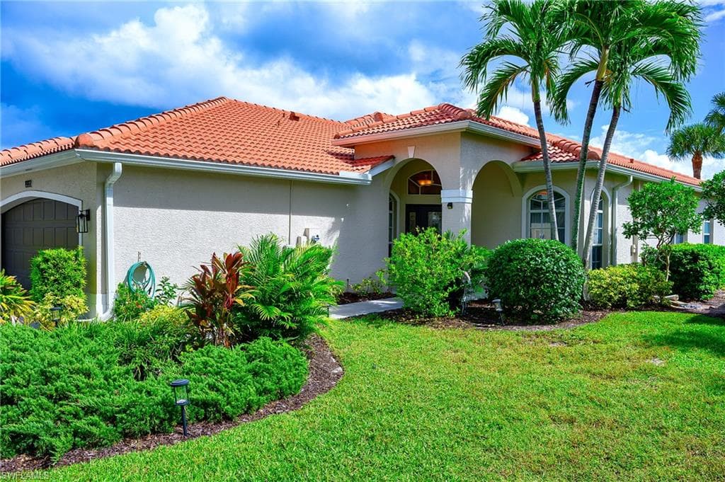 1992 Crestview Way A95, Naples, FL 34119-23