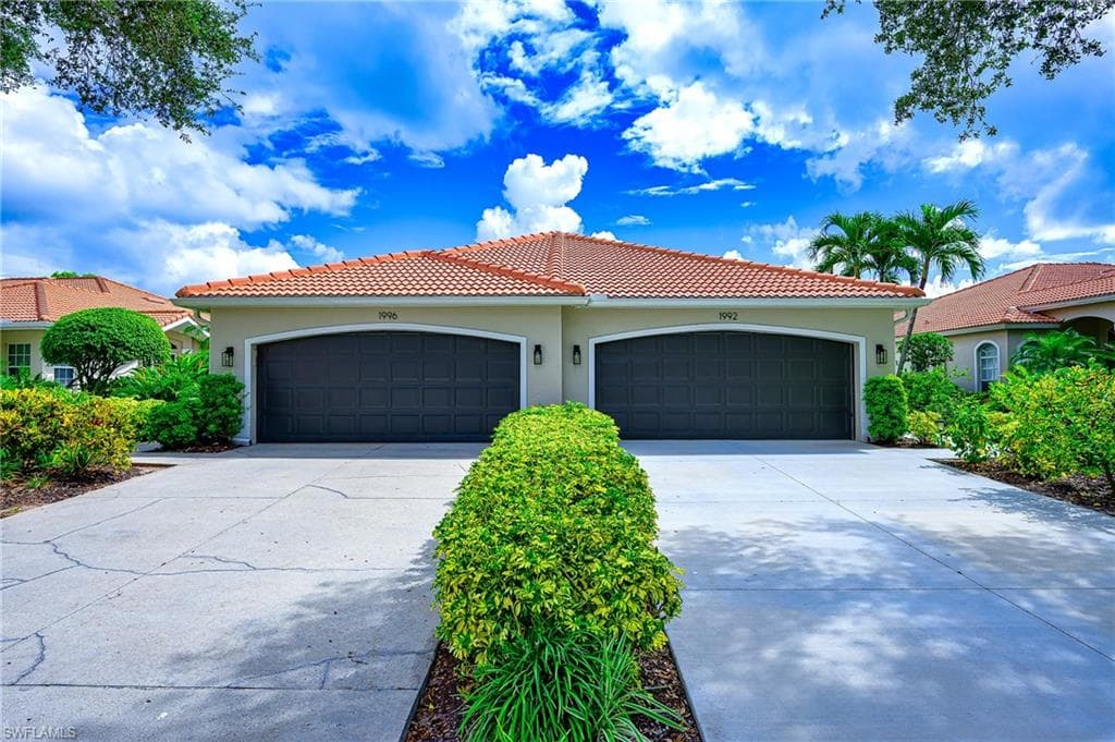 1992 Crestview Way A95, Naples, FL 34119-26