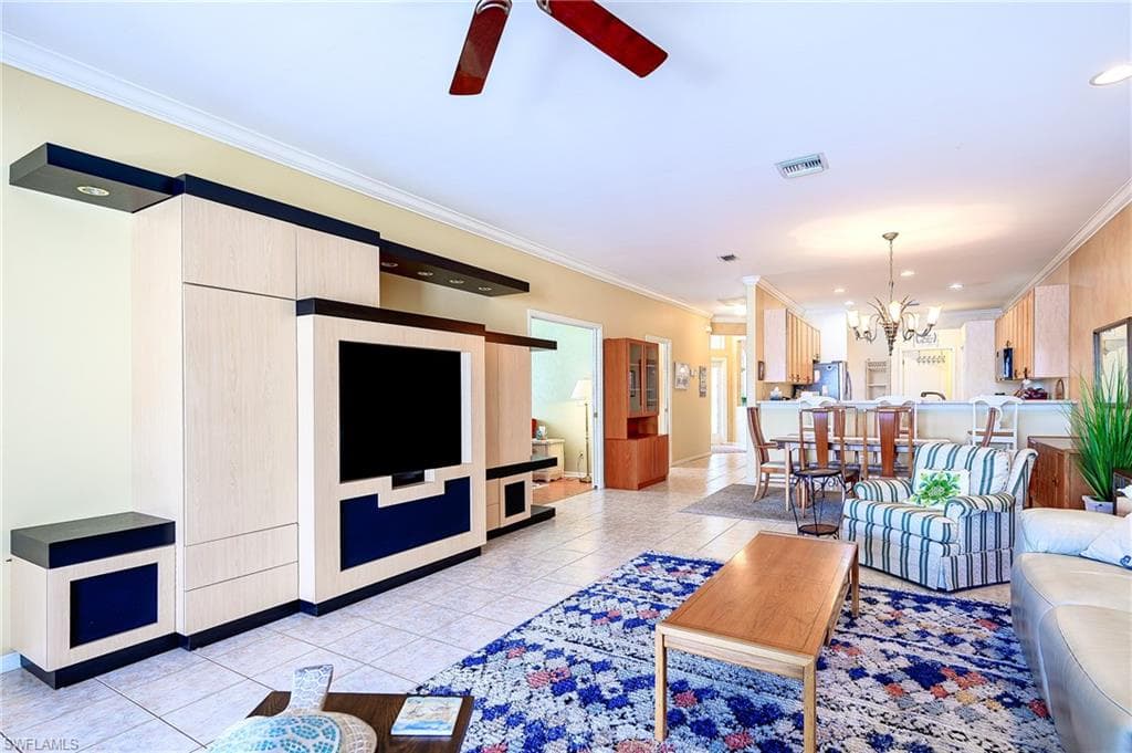 1992 Crestview Way A95, Naples, FL 34119-28