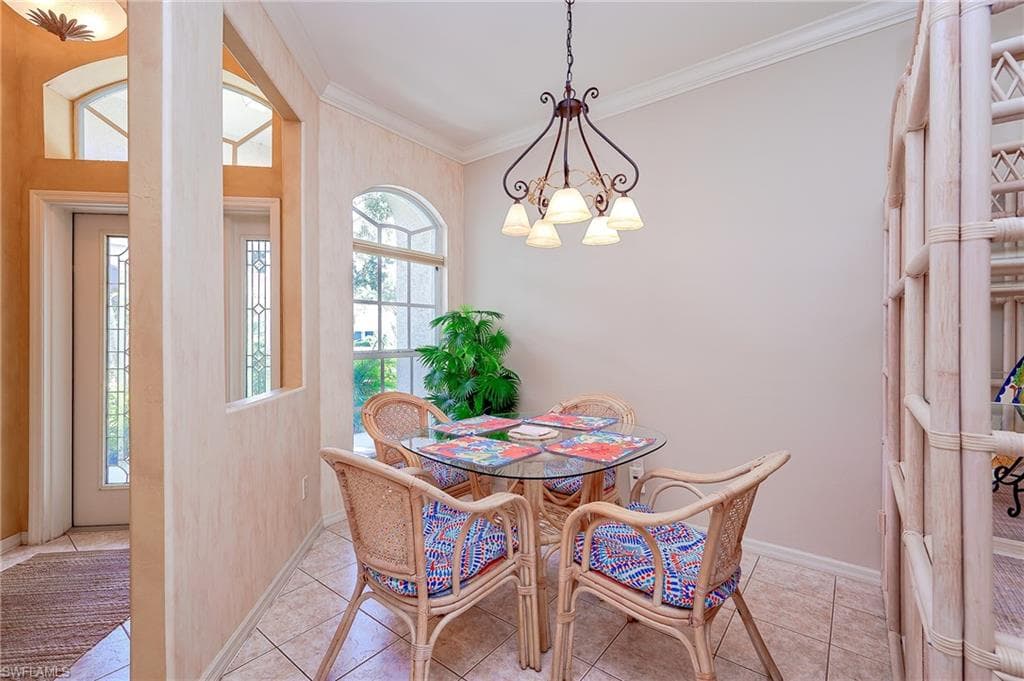 1992 Crestview Way A95, Naples, FL 34119-33
