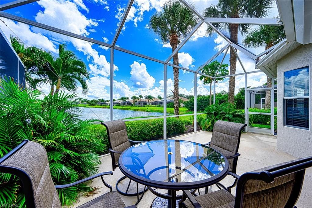 1992 Crestview Way A95, Naples, FL 34119-3