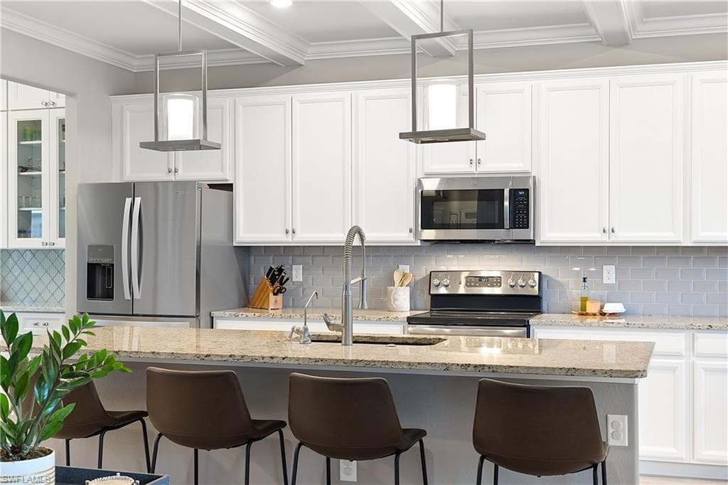 17425 Newberry Ln, Estero, FL 33928-18