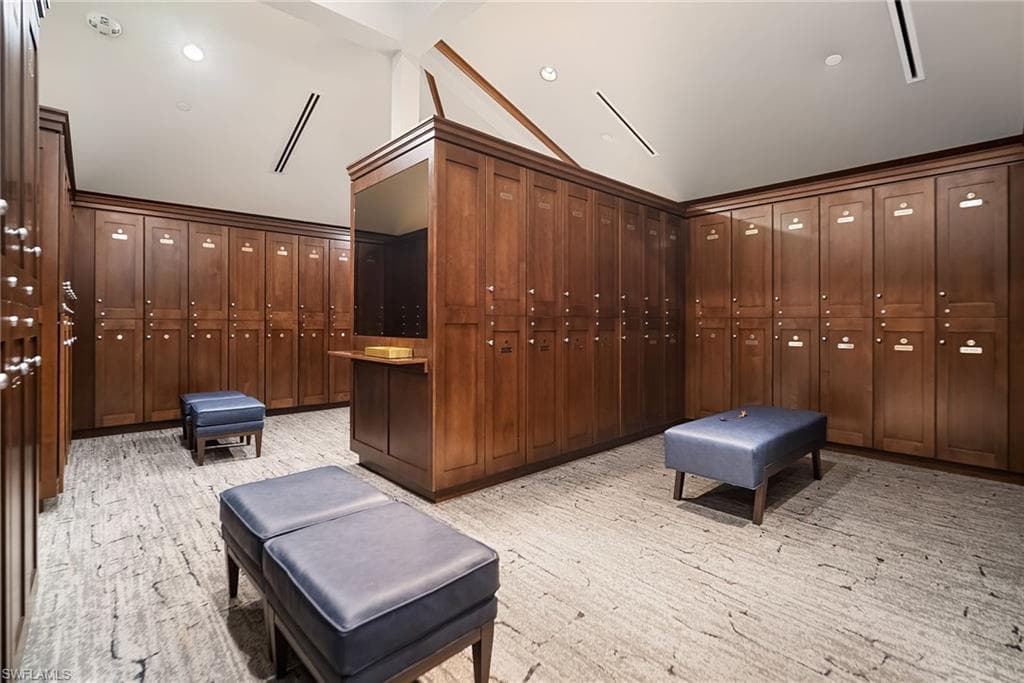 760 Waterford Dr 104, Naples, FL 34113-35