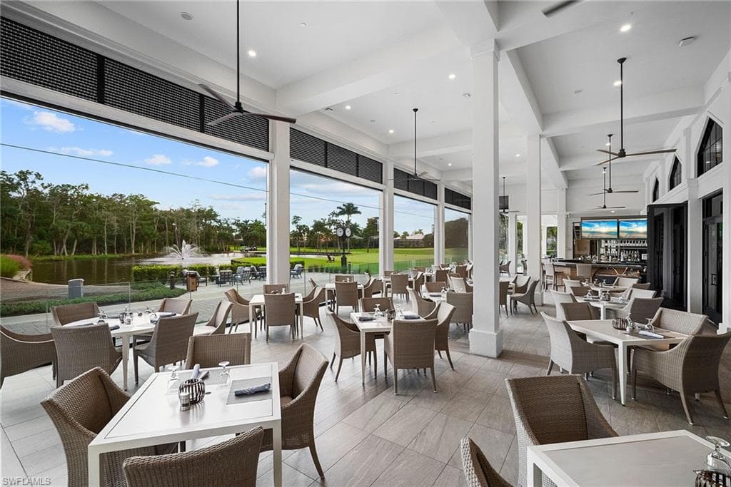 760 Waterford Dr 104, Naples, FL 34113-50