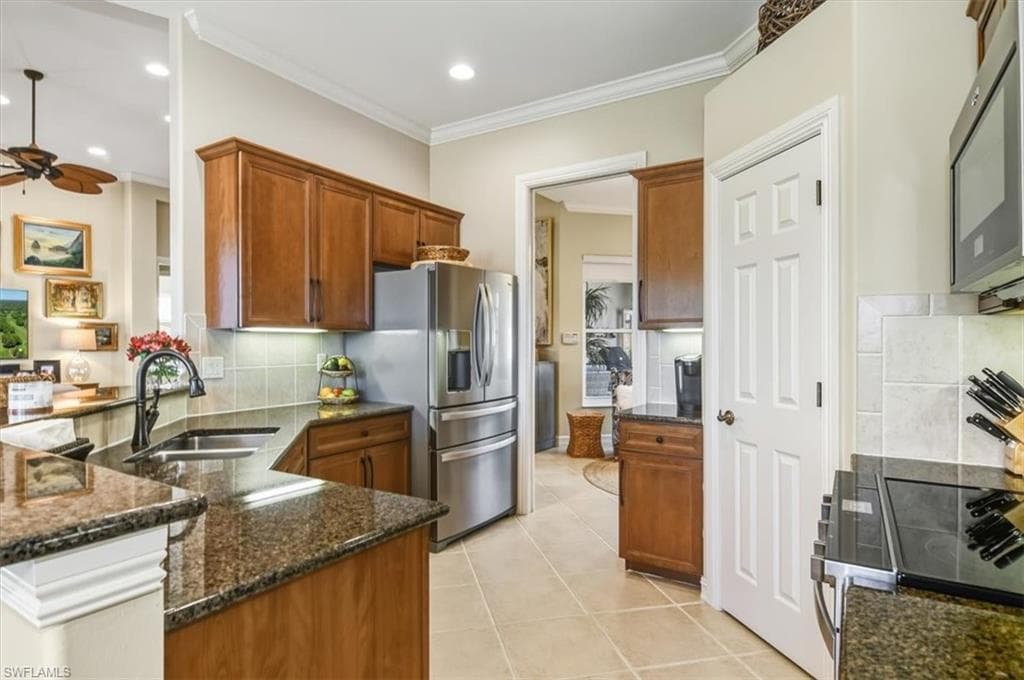 6965 Bent Grass Dr, Naples, FL 34113-9