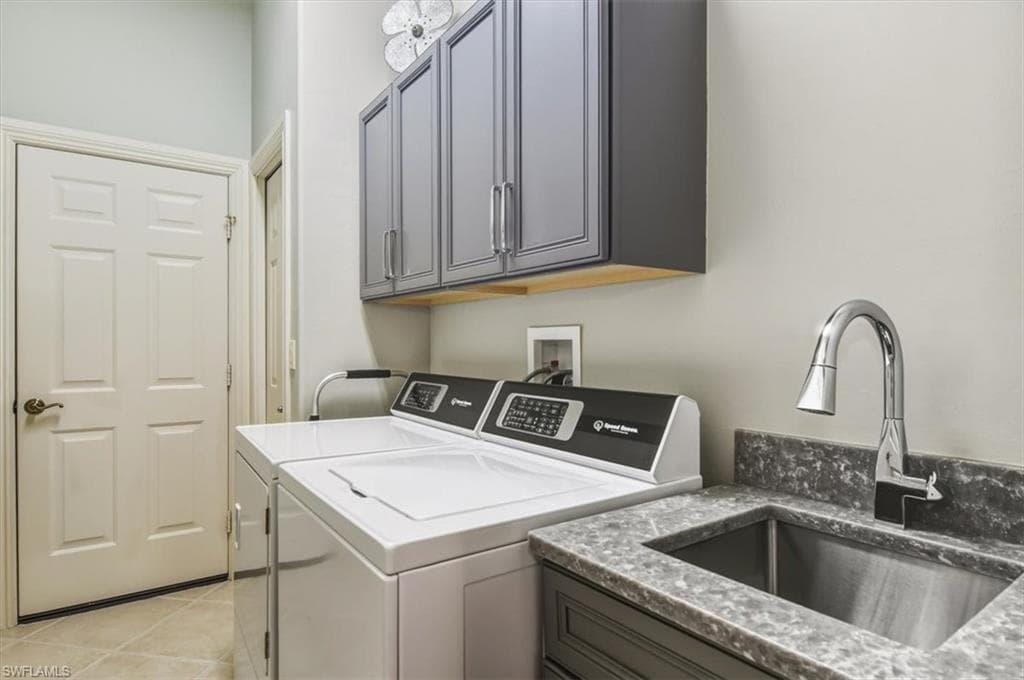 6965 Bent Grass Dr, Naples, FL 34113-17