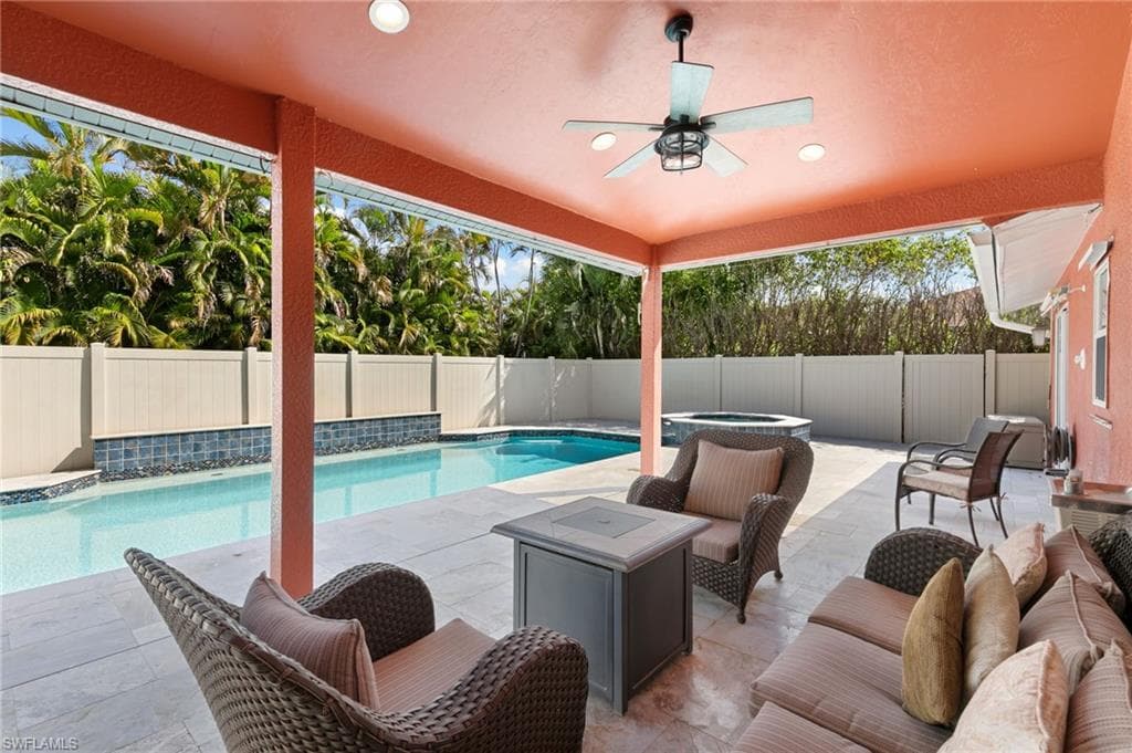 121 Bahama Ave, Marco Island, FL 34145-19