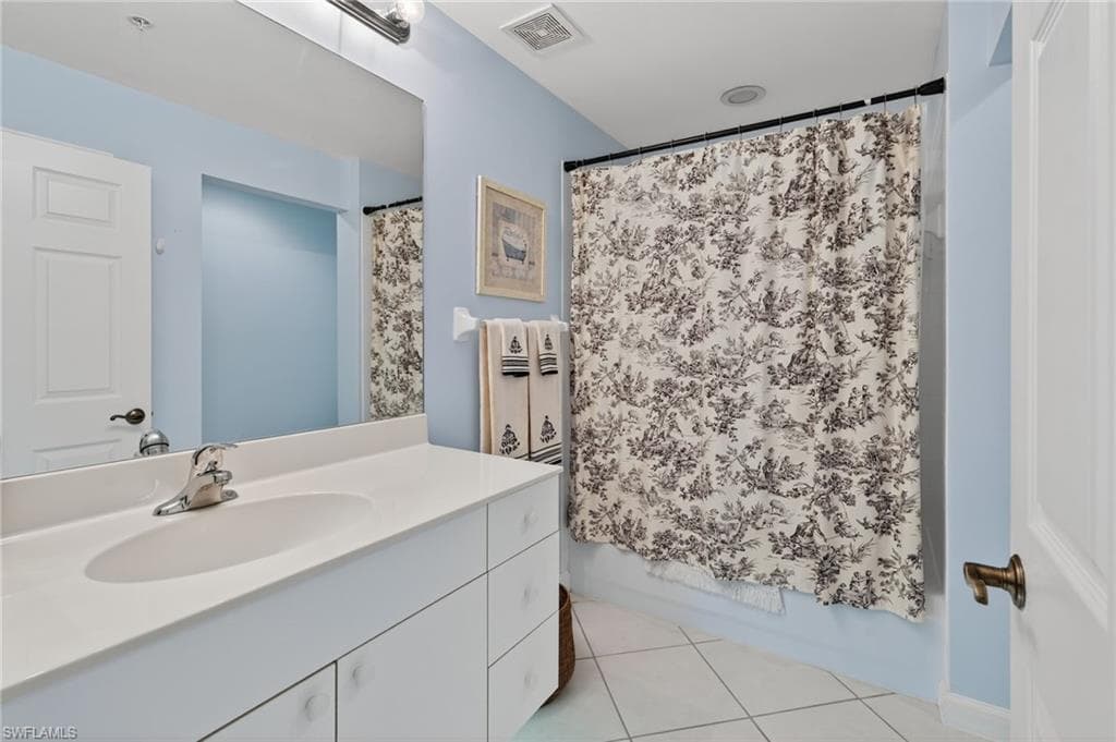2345 Magnolia Ln 6709, Naples, FL 34112-15
