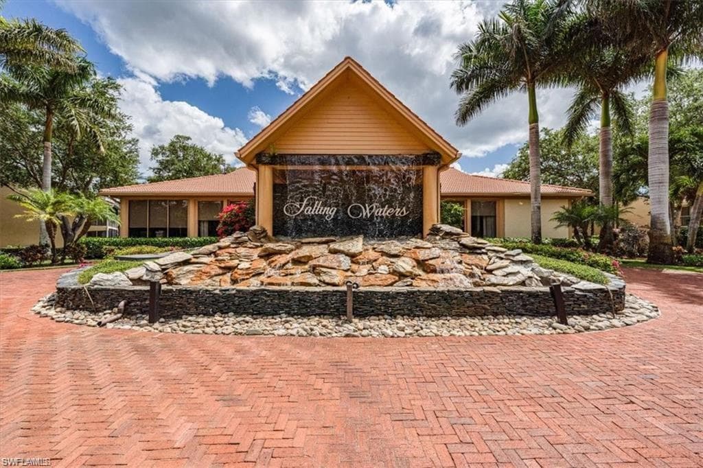 2345 Magnolia Ln 6709, Naples, FL 34112-27