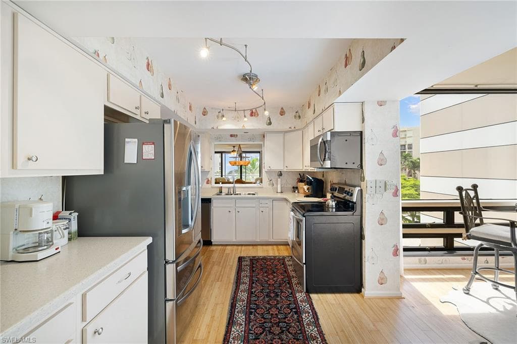 3100 Gulf Shore Blvd N 303, Naples, FL 34103-9