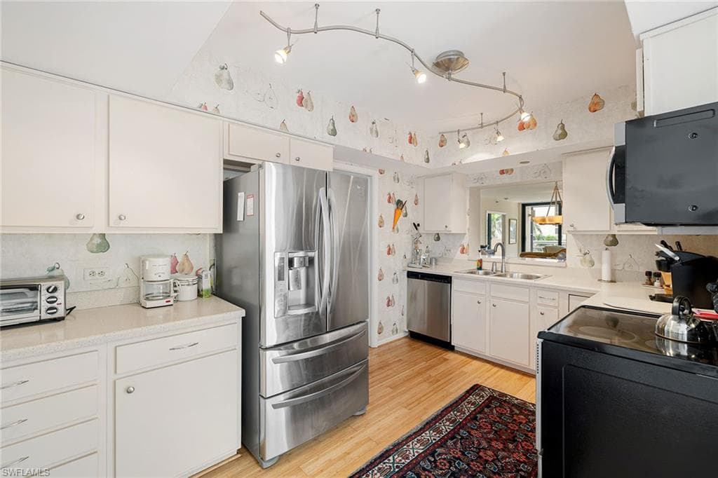 3100 Gulf Shore Blvd N 303, Naples, FL 34103-10