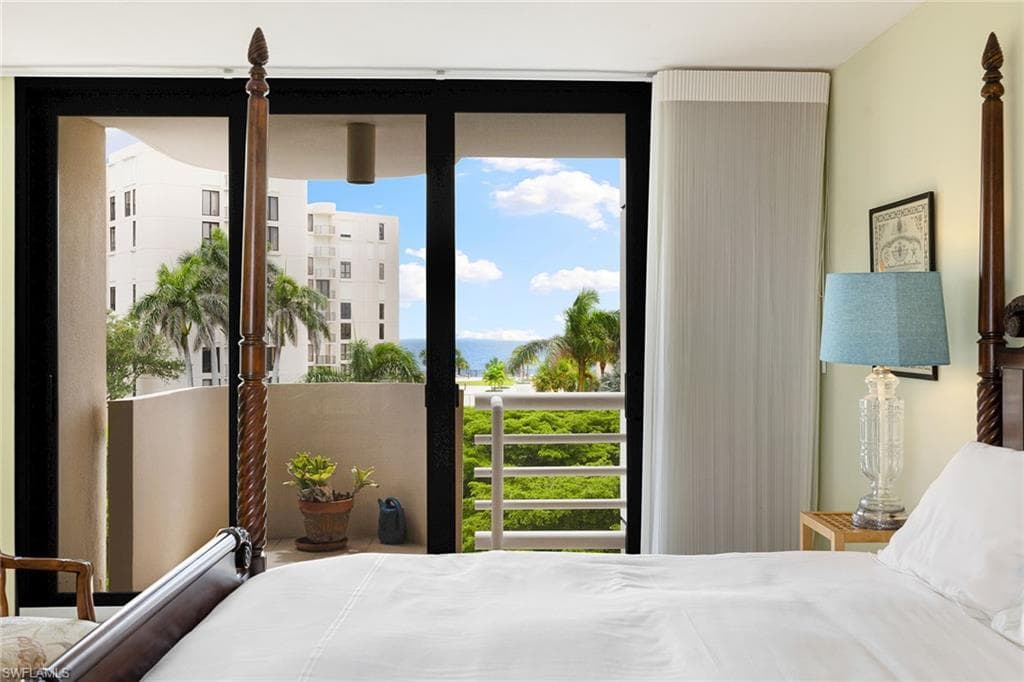 3100 Gulf Shore Blvd N 303, Naples, FL 34103-17